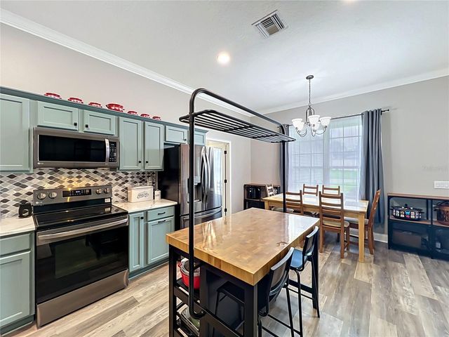 300 E GENEVA STREET, Ocoee, FL 34761