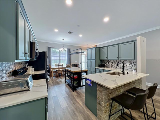 300 E GENEVA STREET, Ocoee, FL 34761
