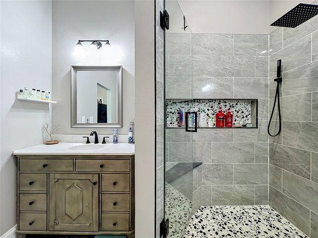 300 E GENEVA STREET, Ocoee, FL 34761