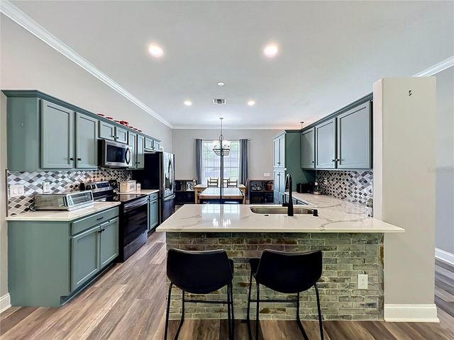 300 E GENEVA STREET, Ocoee, FL 34761