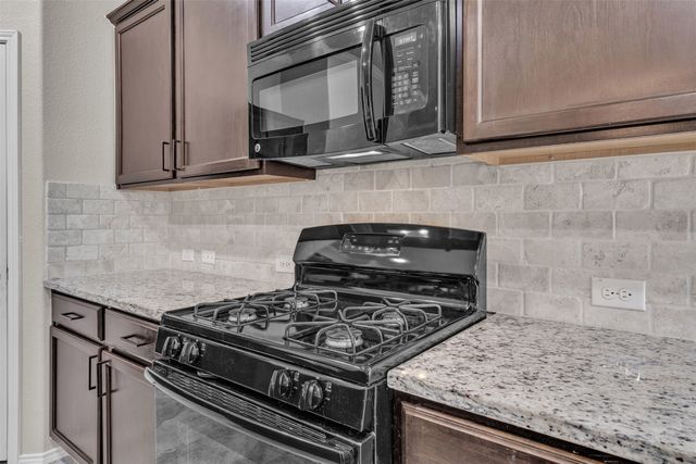 381 Coral Vine Lane, Burleson, TX 76028