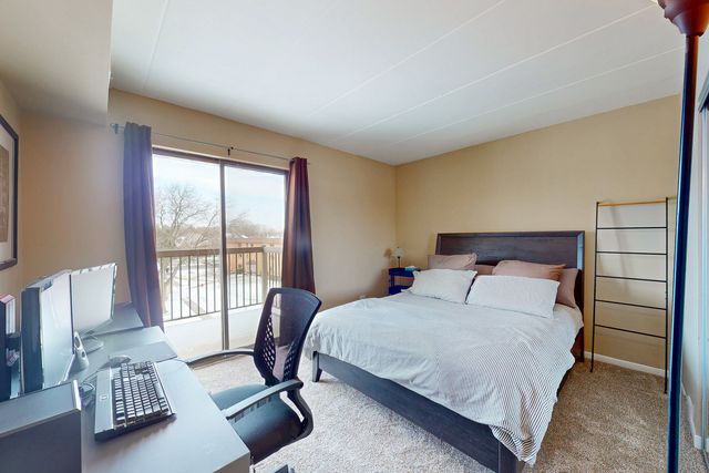 6443 Clarendon Hills Road 411K, Willowbrook, IL 60527