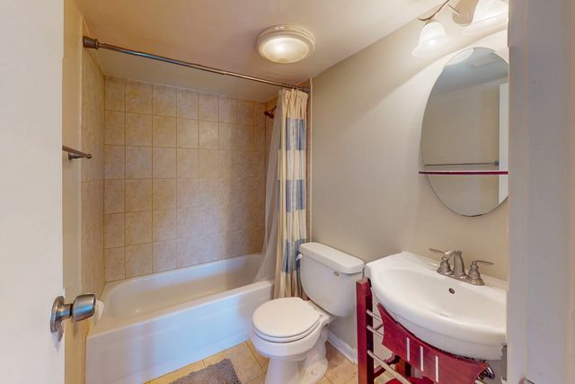 6443 Clarendon Hills Road 411K, Willowbrook, IL 60527