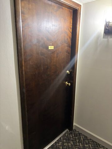 6443 Clarendon Hills Road 411K, Willowbrook, IL 60527