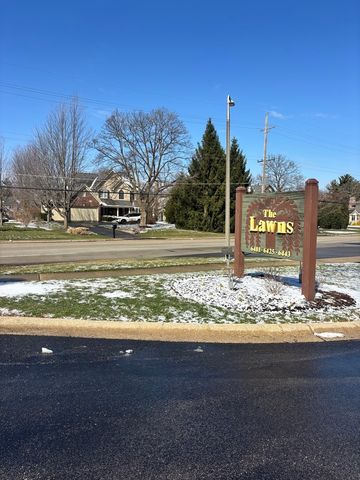 6443 Clarendon Hills Road 411K, Willowbrook, IL 60527