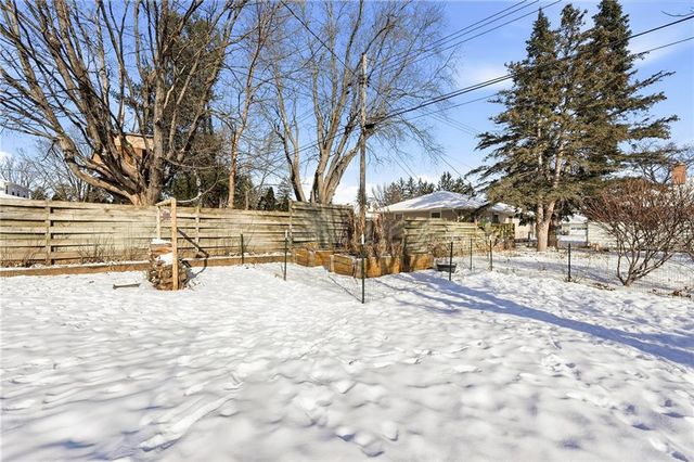 2815 Clark Place, Eau Claire, WI 54701