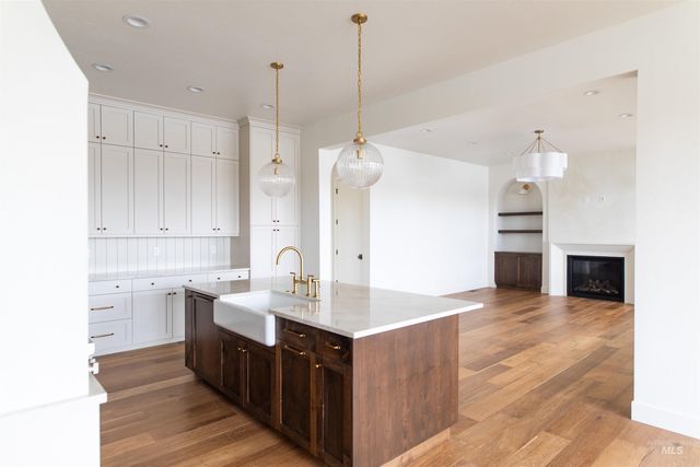 512 Joy Ave., Middleton, ID 83642