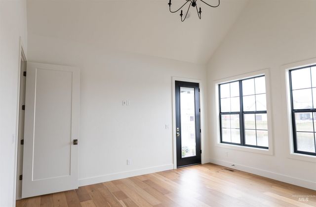 512 Joy Ave., Middleton, ID 83642