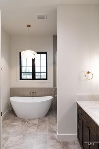 512 Joy Ave., Middleton, ID 83642