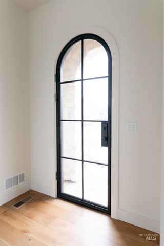 512 Joy Ave., Middleton, ID 83642