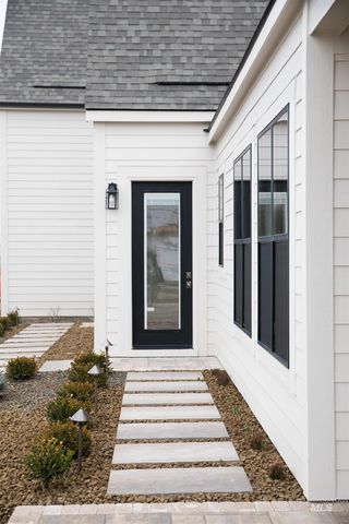 512 Joy Ave., Middleton, ID 83642