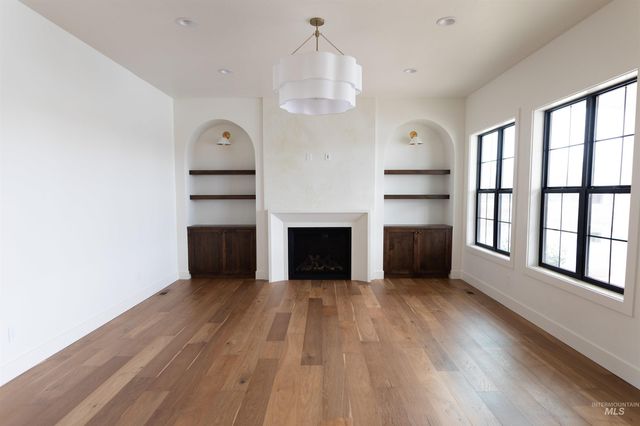 512 Joy Ave., Middleton, ID 83642