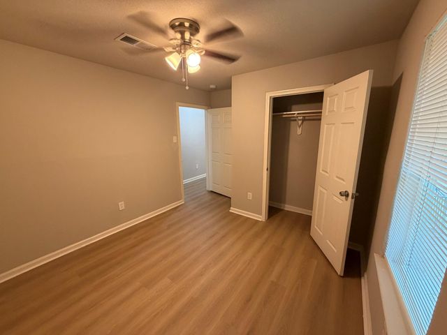 4706 N Wayside, Houston, TX 77028