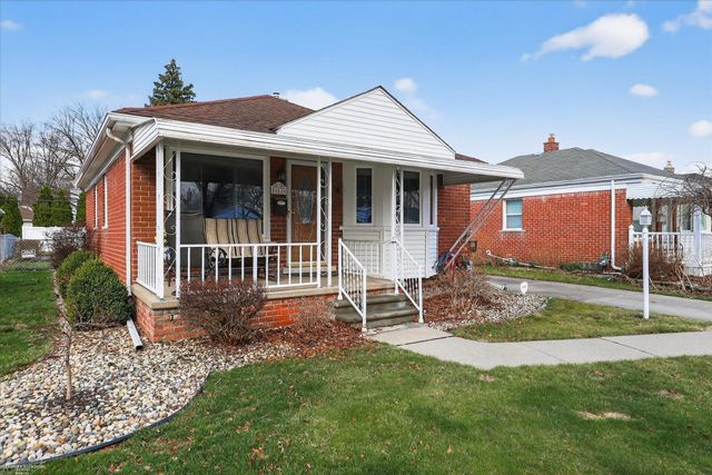 6630 Gahona Avenue, Allen Park, MI 48101