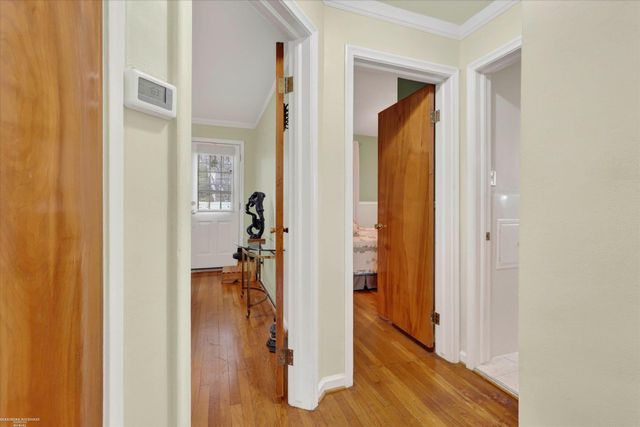 6630 Gahona Avenue, Allen Park, MI 48101