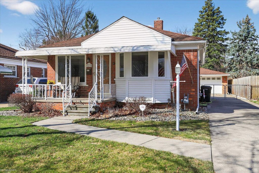 6630 Gahona Avenue, Allen Park, MI 48101