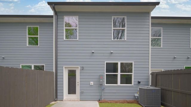 2023 Roseleigh Drive, Douglasville, GA 30134