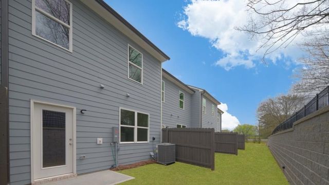 2023 Roseleigh Drive, Douglasville, GA 30134