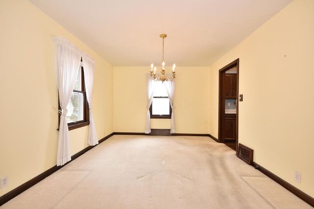 5312 N Bay Ridge AVENUE, Whitefish Bay, WI 53217