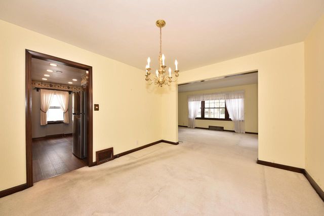 5312 N Bay Ridge AVENUE, Whitefish Bay, WI 53217