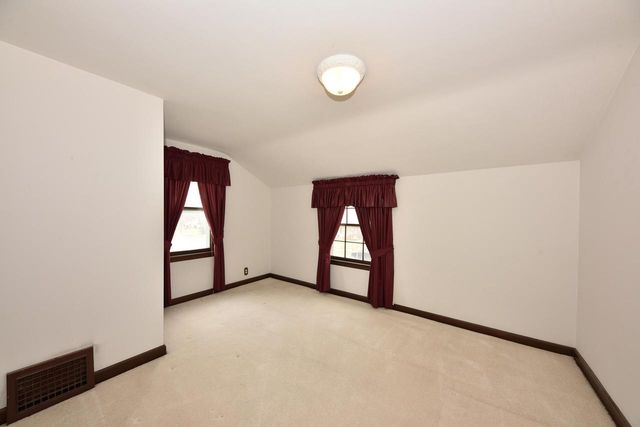 5312 N Bay Ridge AVENUE, Whitefish Bay, WI 53217