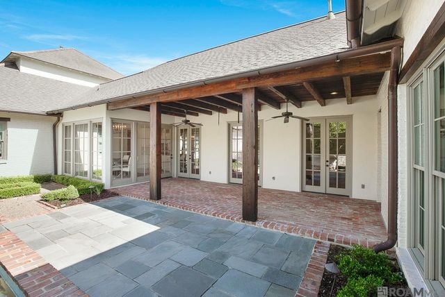 7706 Lanes End, Saint George, LA 70810