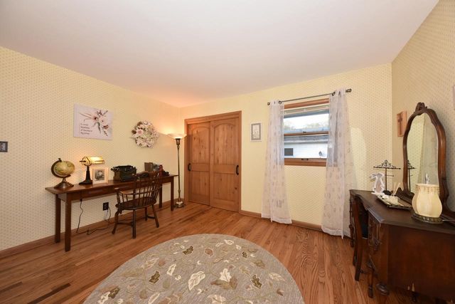 9602 W Arthur AVENUE, West Allis, WI 53227