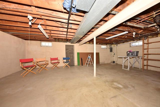 9602 W Arthur AVENUE, West Allis, WI 53227