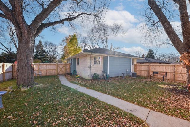 9602 W Arthur AVENUE, West Allis, WI 53227