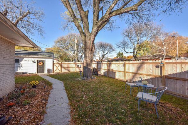 9602 W Arthur AVENUE, West Allis, WI 53227