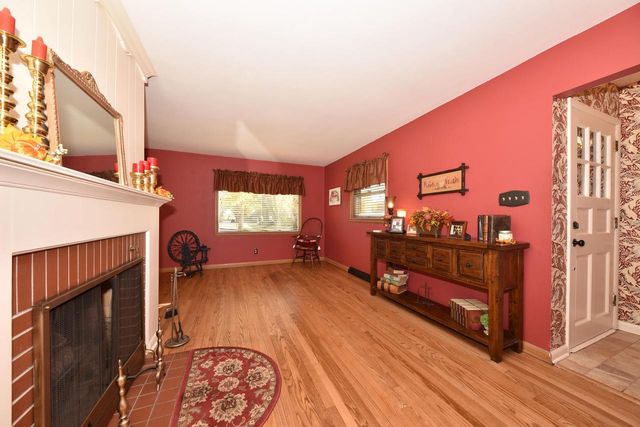 9602 W Arthur AVENUE, West Allis, WI 53227