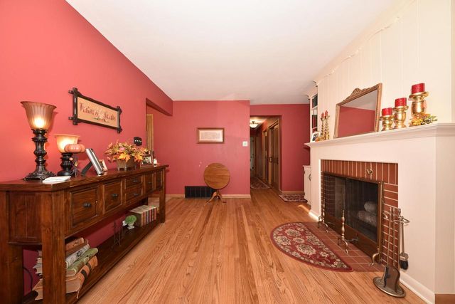 9602 W Arthur AVENUE, West Allis, WI 53227