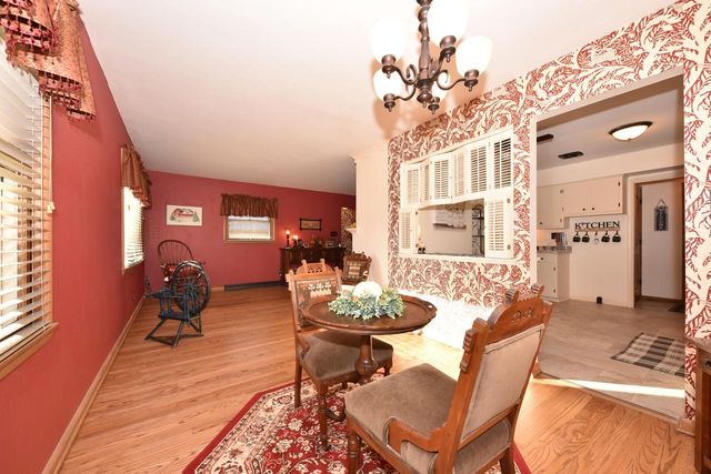 9602 W Arthur AVENUE, West Allis, WI 53227