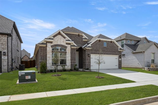 221 Allegheny Drive, Burleson, TX 76028