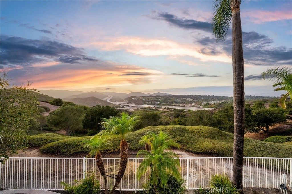 35 Hollyleaf, Aliso Viejo, CA 92656 — exterior