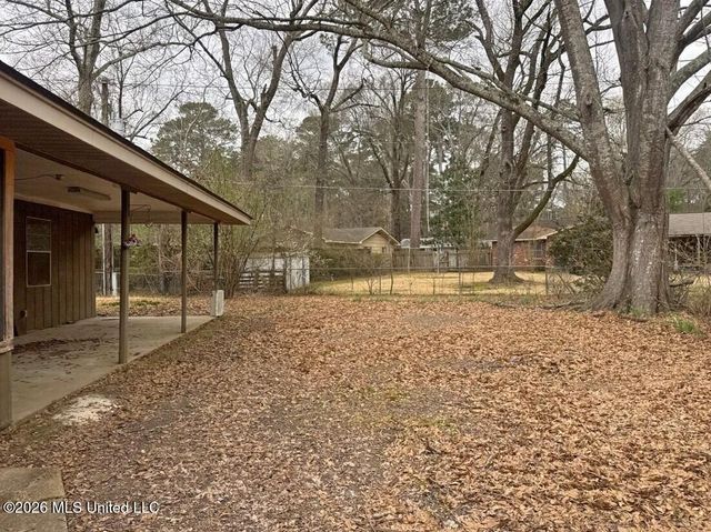 945 Park Lane, Jackson, MS 39211