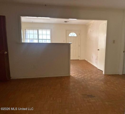 945 Park Lane, Jackson, MS 39211