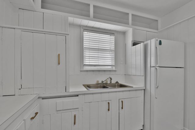 4013 32nd Street, Lubbock, TX 79410