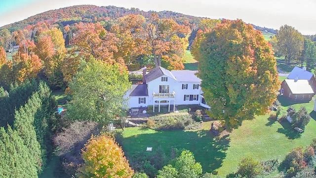 3857 East Road, Cazenovia, NY 13035