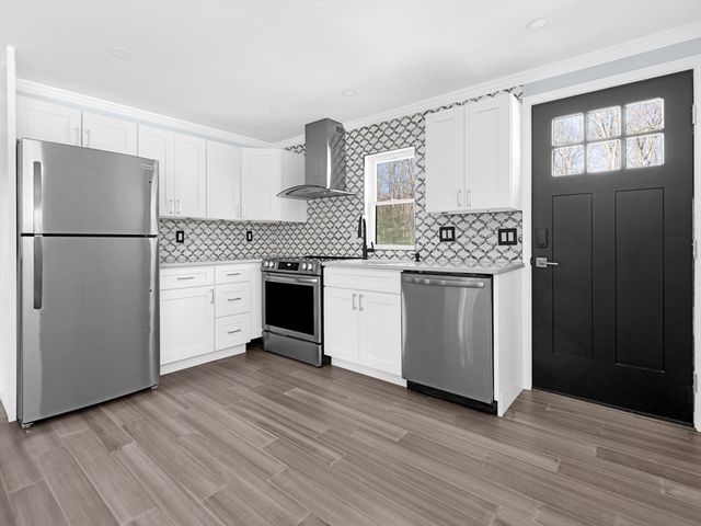 41 Flora Rd, Attleboro, MA 02703