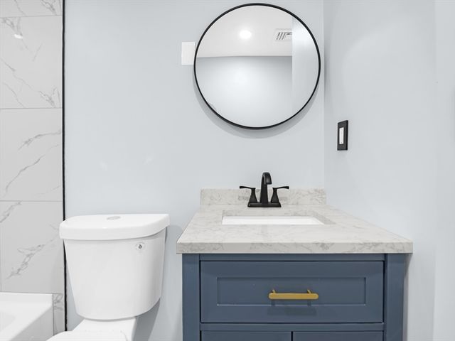 41 Flora Rd, Attleboro, MA 02703