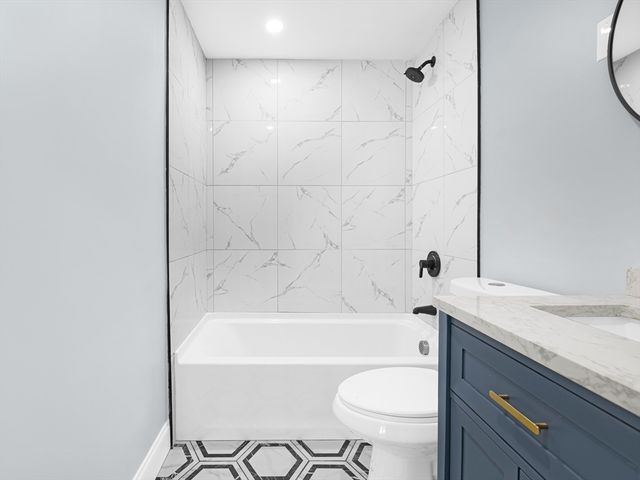 41 Flora Rd, Attleboro, MA 02703