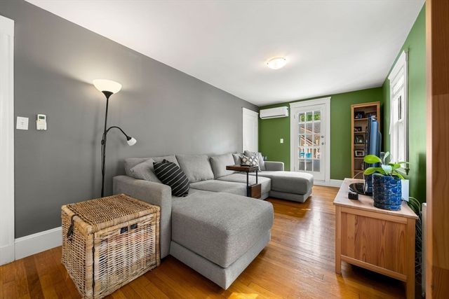 525 Fellsway E, Malden, MA 02148