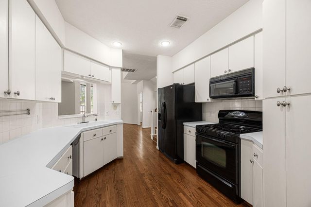 1909 Branard Street B, Houston, TX 77098