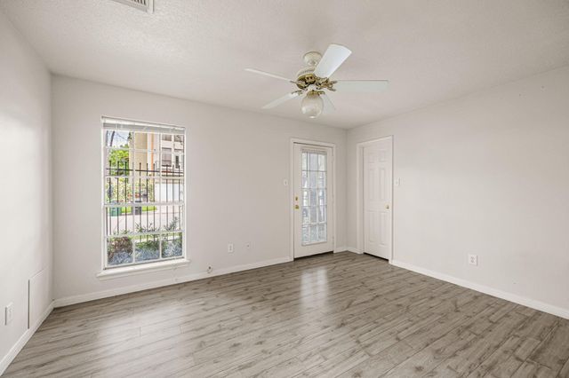 1909 Branard Street B, Houston, TX 77098