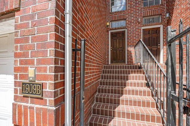 1909 Branard Street B, Houston, TX 77098