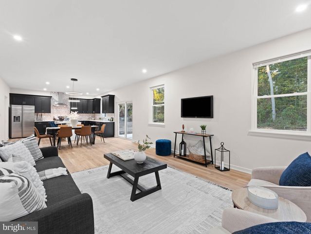 2851 NICOLETTE CT, Vineland, NJ 08360