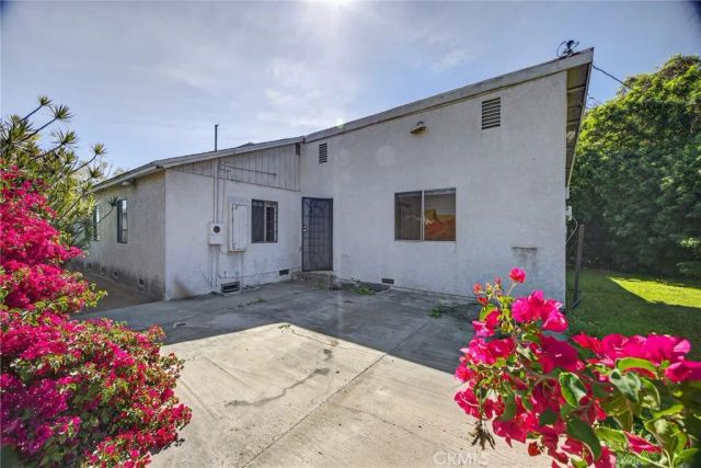 5021 Brayton, Long Beach, CA 90807