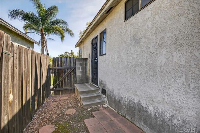 5021 Brayton, Long Beach, CA 90807