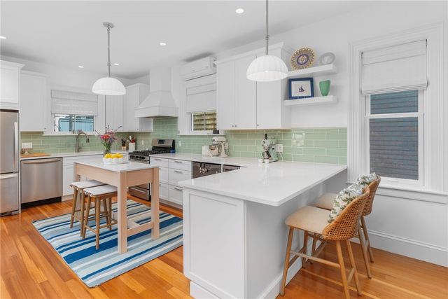46 Corne Street, Newport, RI 02840